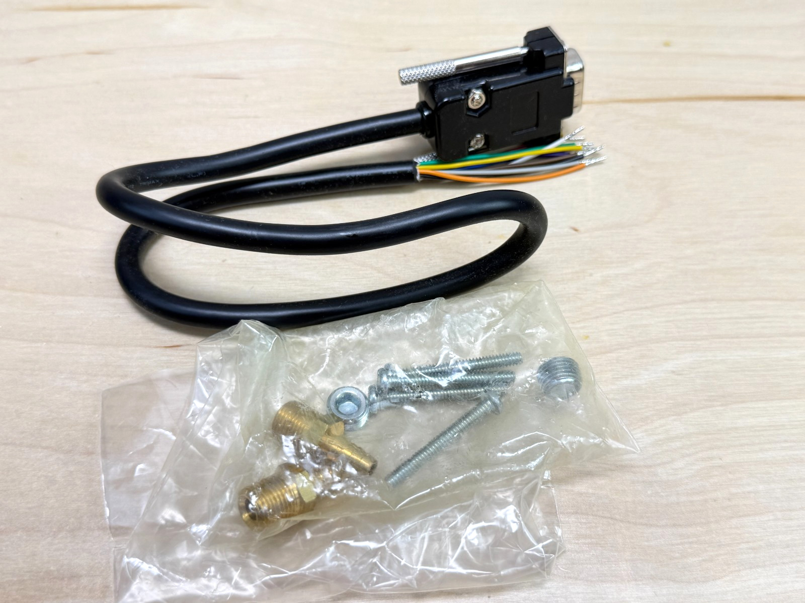 Dwyer DH3-004 Digital Pressure Switch, NPT 1/8 in Female