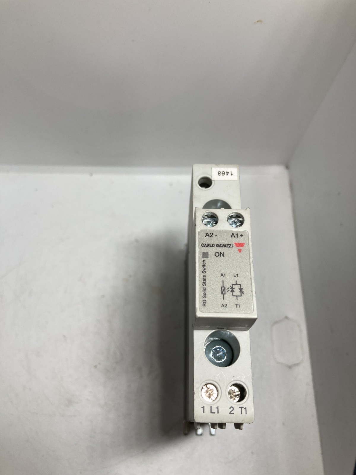 CARLO GAVAZZI RGC1A23D20KGU SOLID STATE RELAY 24-240VAC 3-32VDC 45-65HZ