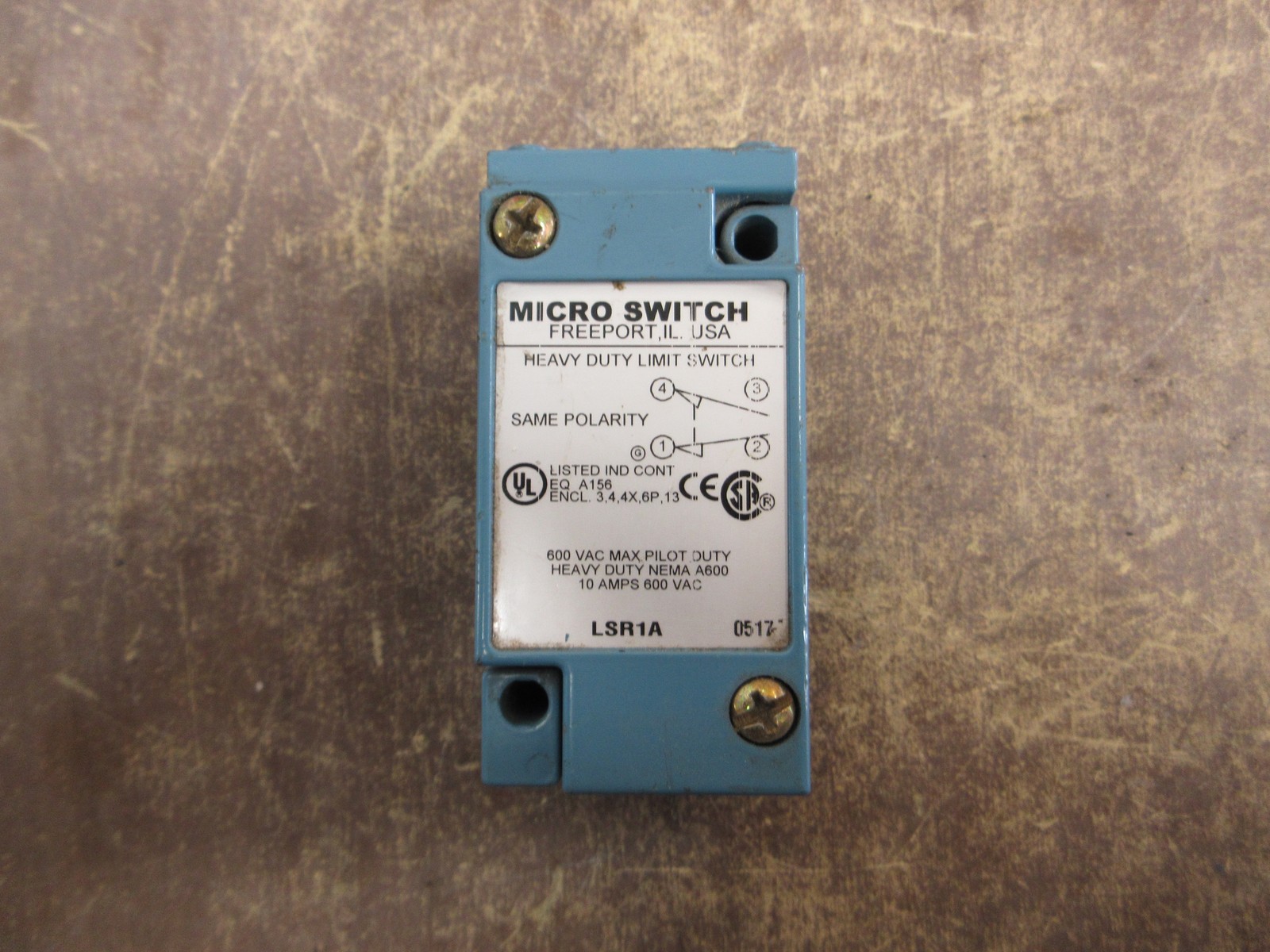 Micro Switch Heavy Duty Limit Switch LSR1A 10A 600V Used