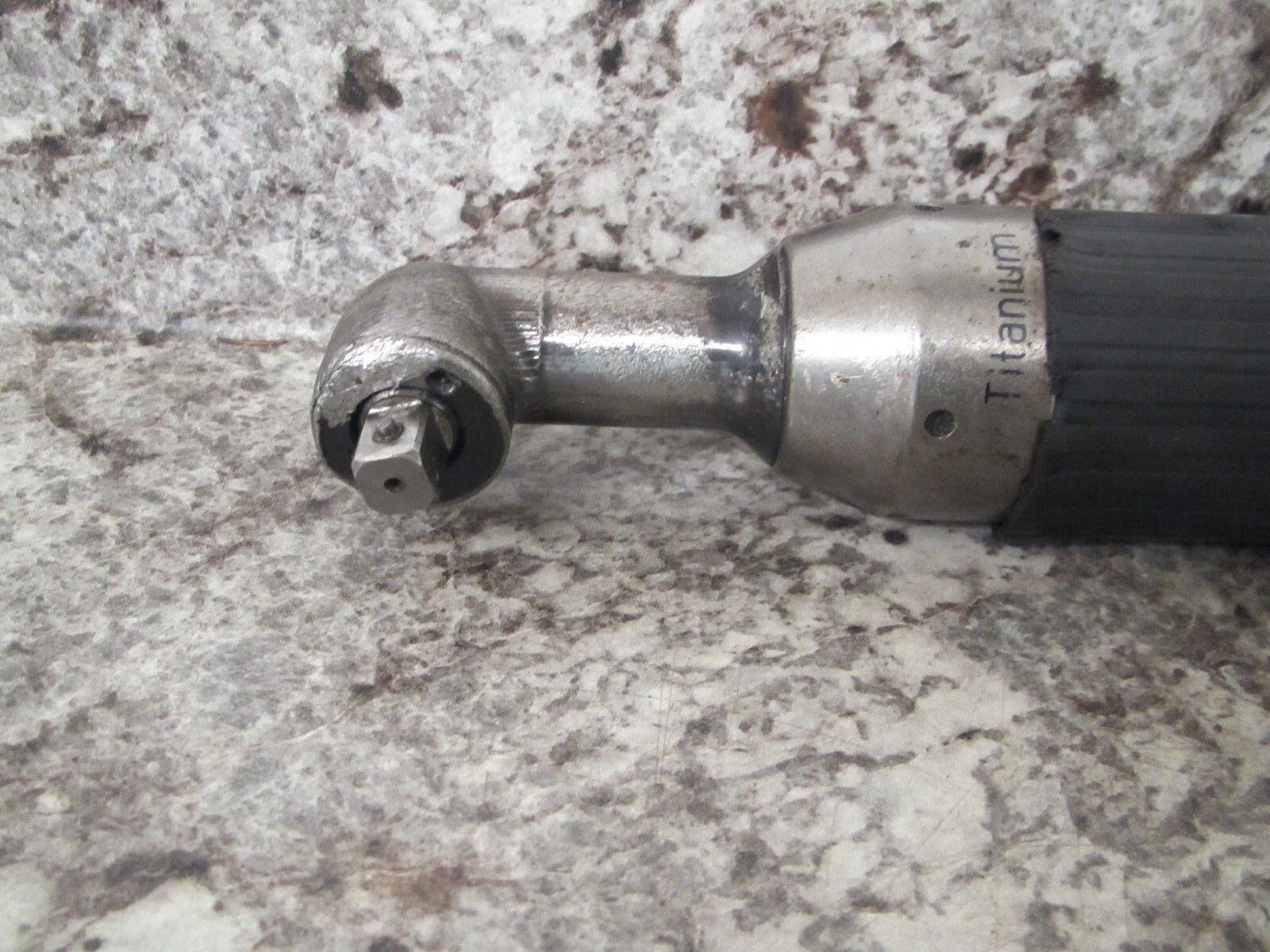 CP TECHMOTIVE NUTRUNNER 06B31868 RIGHT ANGLE WRENCH IP40 USED FREE SHIPPING