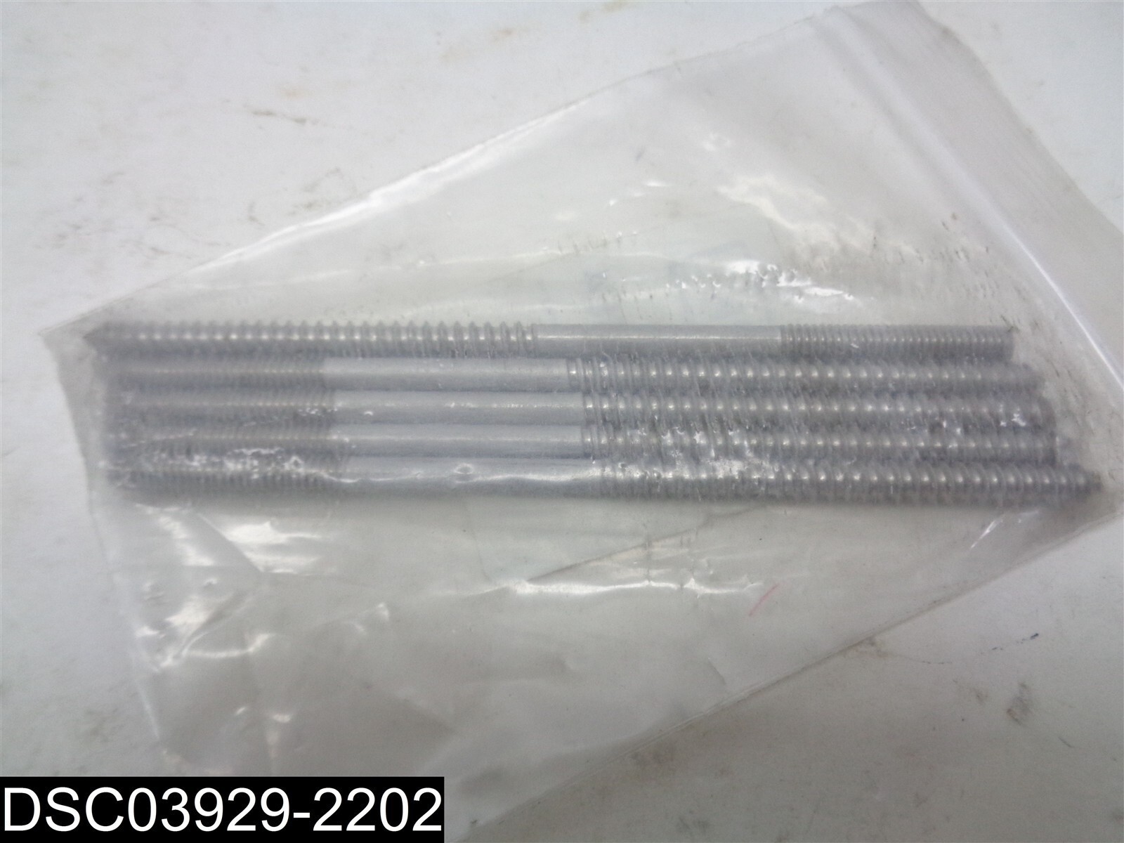 QTY=1 Pack of 5: 90915A654 18-8 Stainless Steel Wood Screw Threaded Stud 1/4″-20
