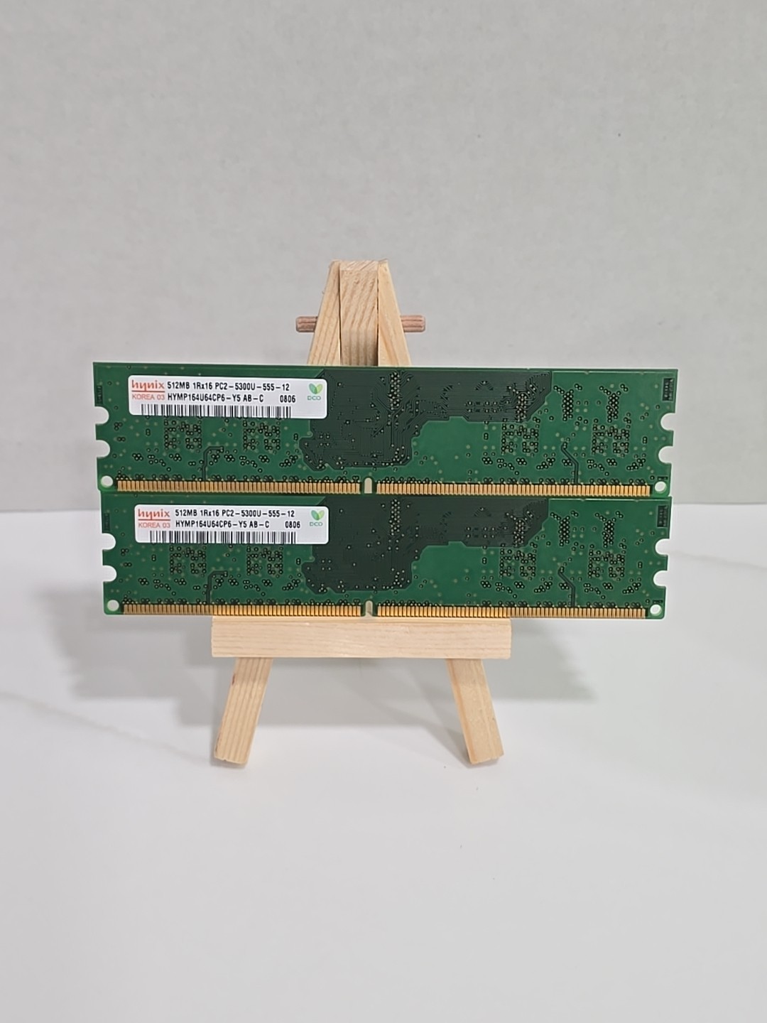 🔥 Lot of 2 Hynix 512MB 1Rx16 PC2-5300U-555-12 Module HYMP164U64CP6-Y5 AB RAM