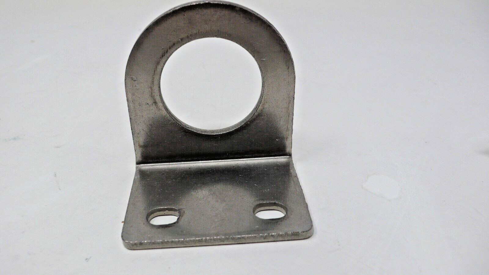 IFM EFECTOR U20303 ANGLE BRACKET