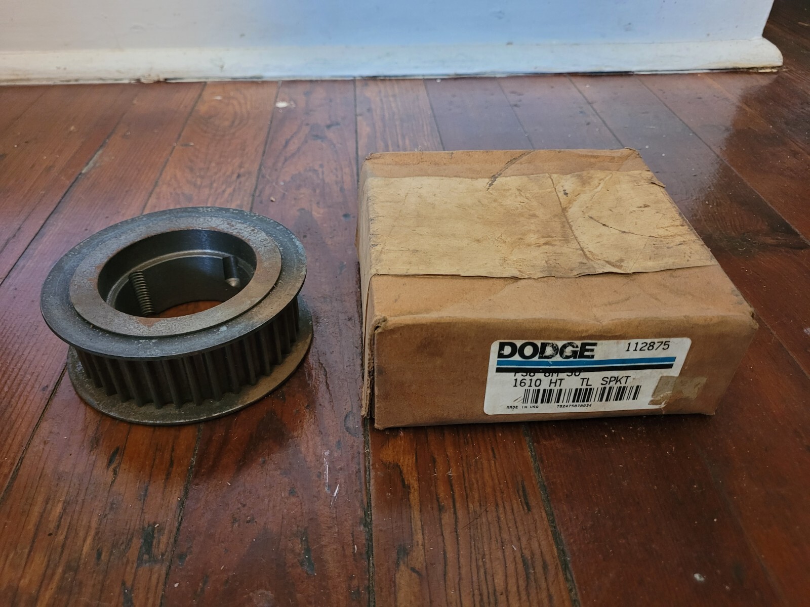 DODGE 112875 P38-8M-30-1610HT SPROCKET New Open Box