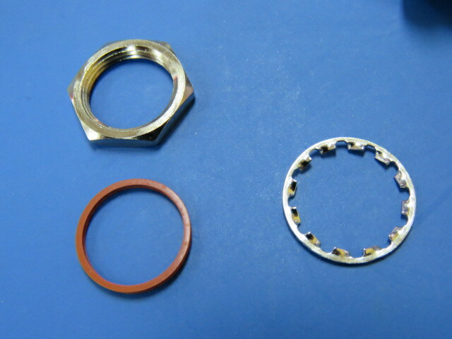 TROMPETER BJ75 Qty of 1 per Lot TRB, Twinaxial/Triaxial Connector Jack, Female