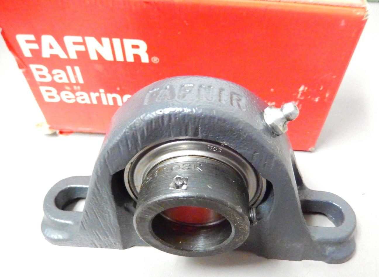 Fafnir RAK 1 3/16″ Pillow Block Bearing 2 Bolt Mount With Locking Collar 1-3/16″