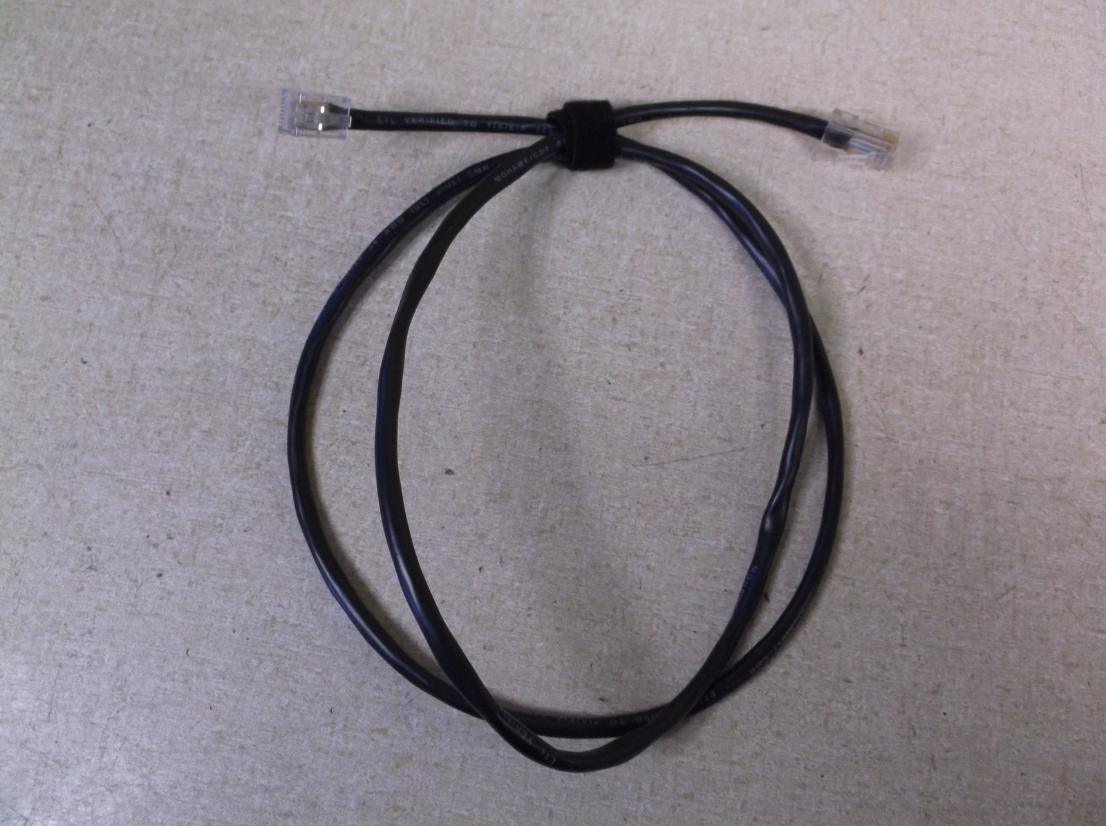 NEW 4′ Mohawk/CDT E109048 24 AWG CMR ETL TIA/EIA 568-A Cat.5 Patch Cable M55933