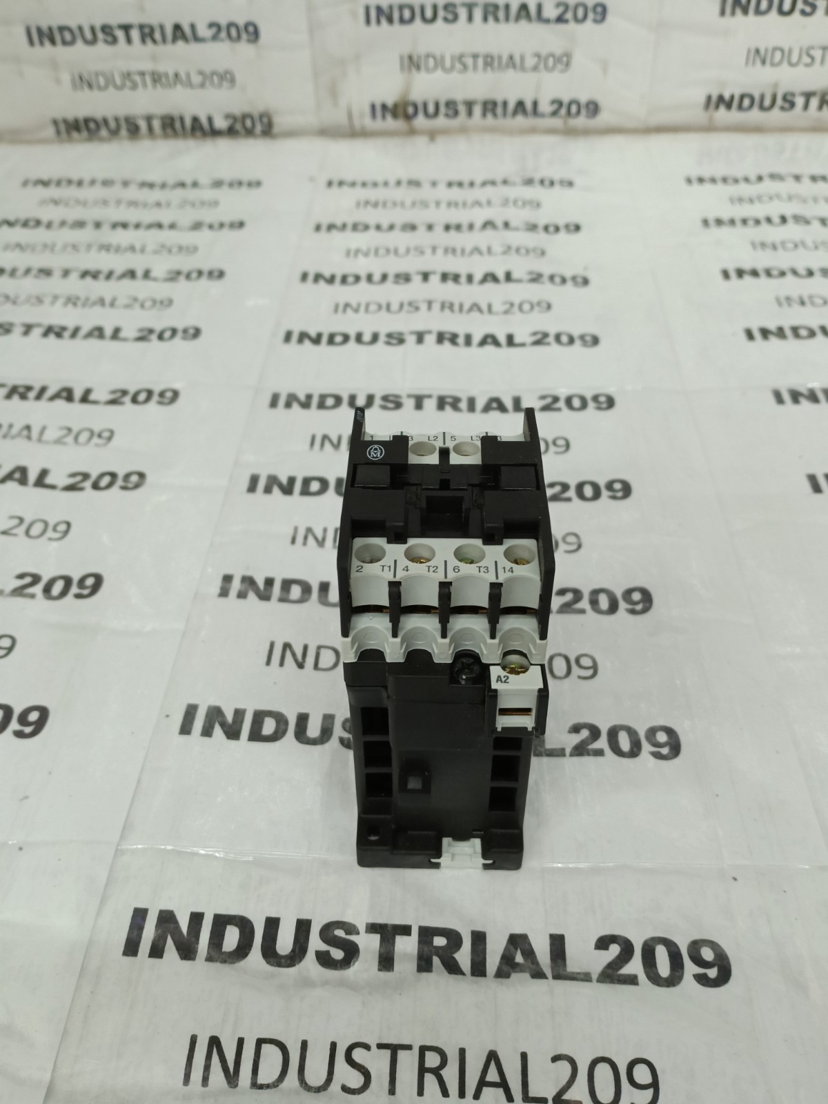 MOLLER DIL00M-G-10 CONTACTOR