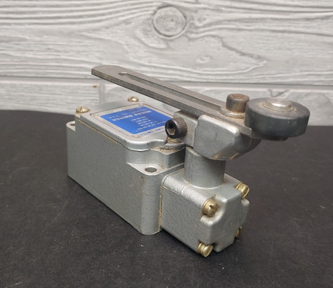 Micro Switch 1LS59 Precision Limit Switch W/ Arm 6PA44