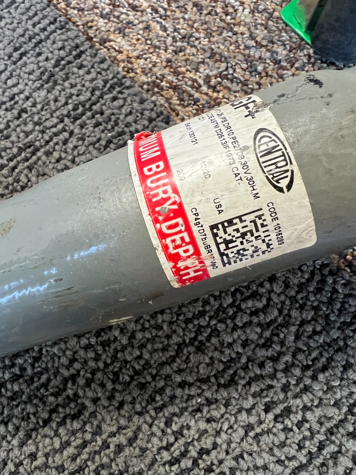 GF 360000140 Central Anodeless Riser PE2708 Pipe, 1.25 MNPT x IPS