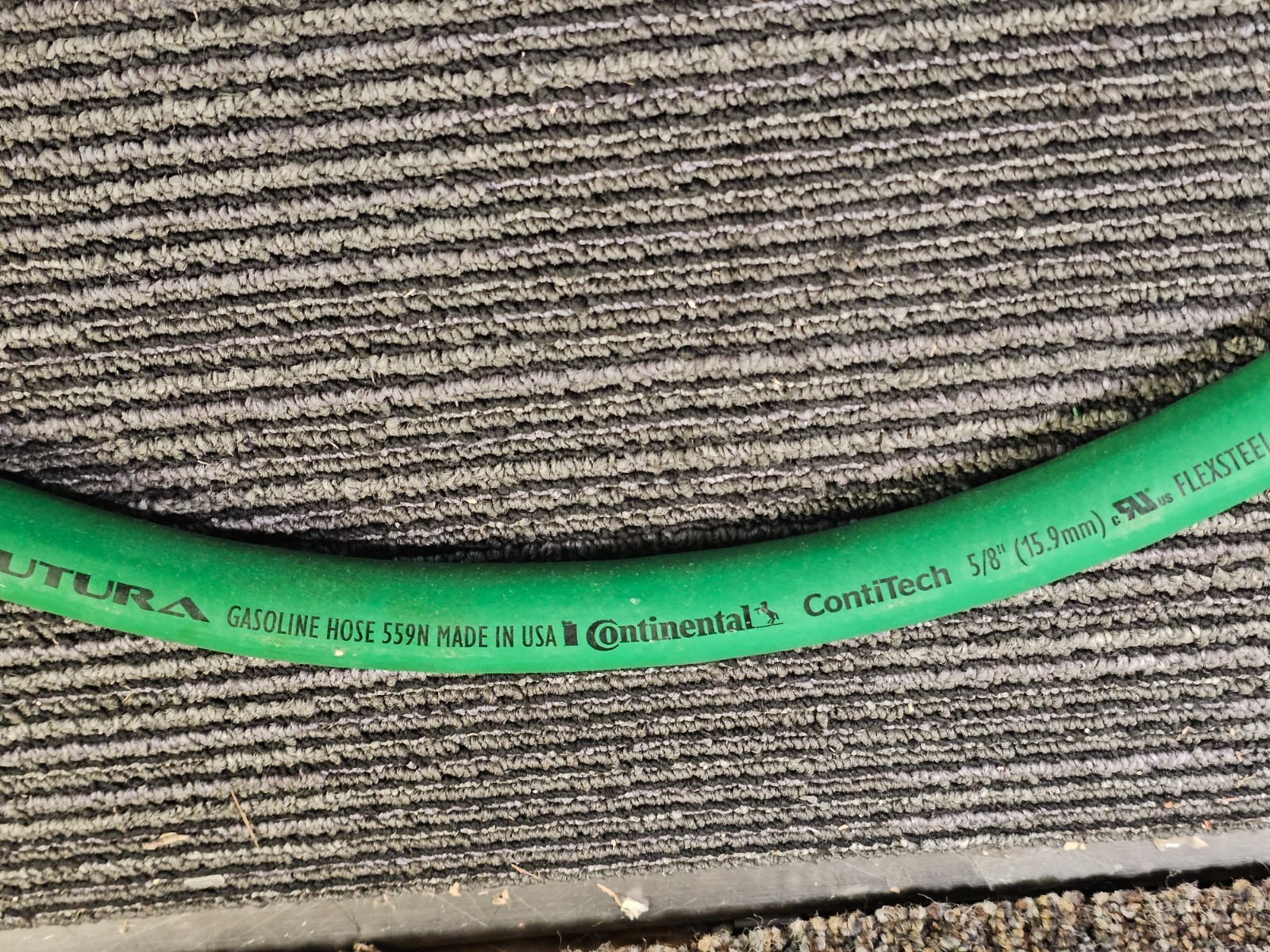 Continental ContiTech 20835375 Flexsteel Futura 5/8″ x 6′ Gasoline Hose Green