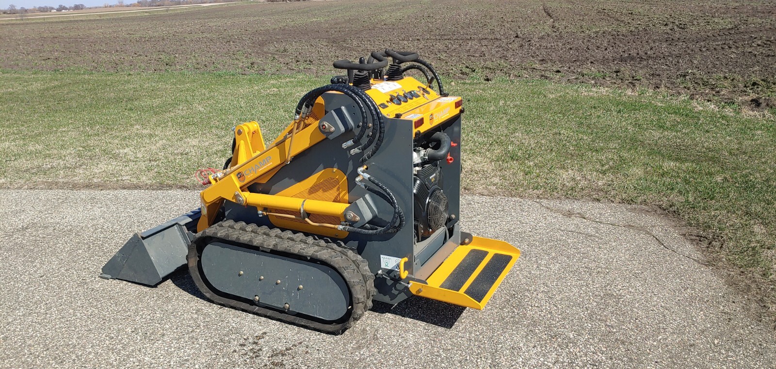 Mini Skid Steer Loader New Champ Unilift Gas Briggs Tracks Skidsteer Skidloader