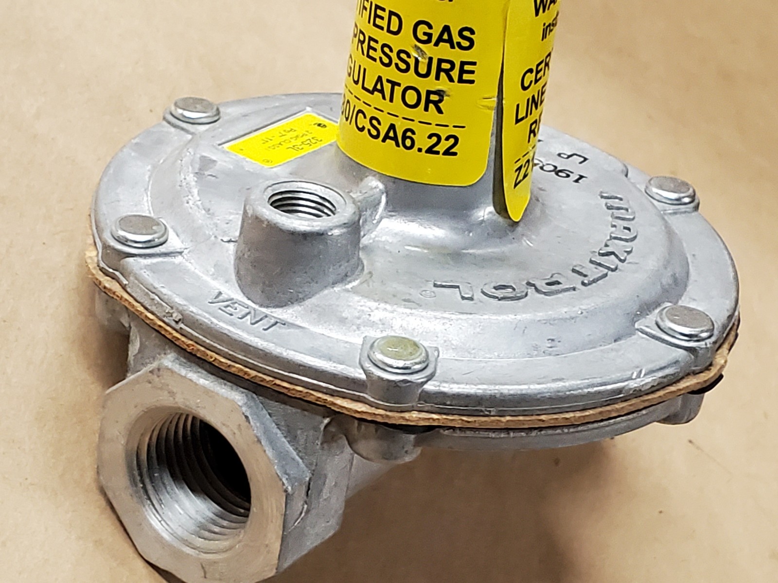 Maxitrol Gas Regulator 1/2″ for LP Propane Gas (only)