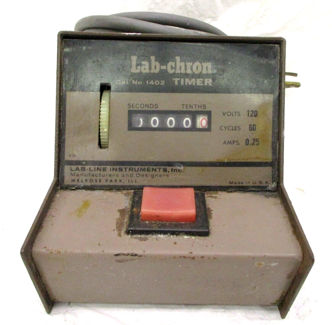 Lab-Chron 1402 Timer 120 Volts 60 Cycles 0.25 Amps A6529WVS