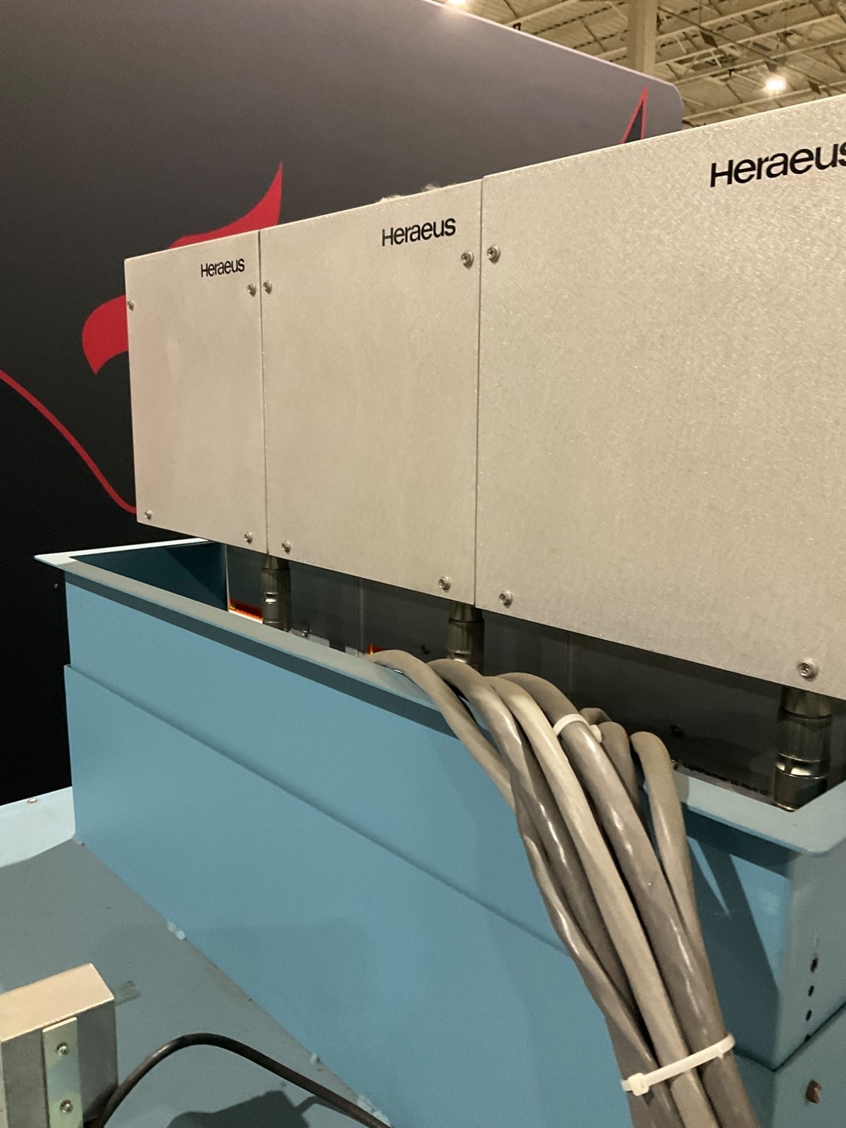 AMERICAN ULTRAVIOLET Z2756 CONVEYOR USED