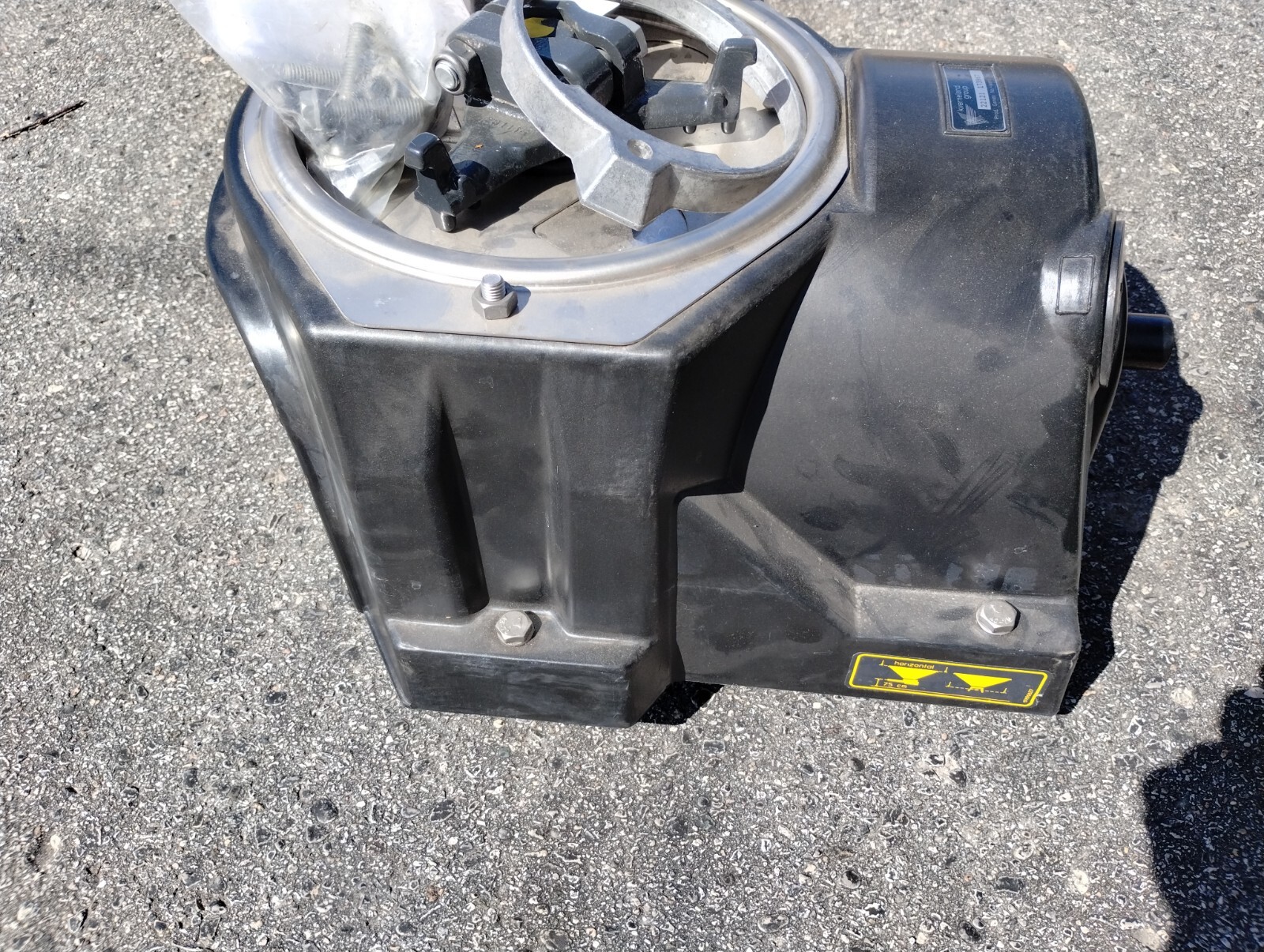 KVERNELAND 22121 TRACTOR SPREADER Model # 22121 173967