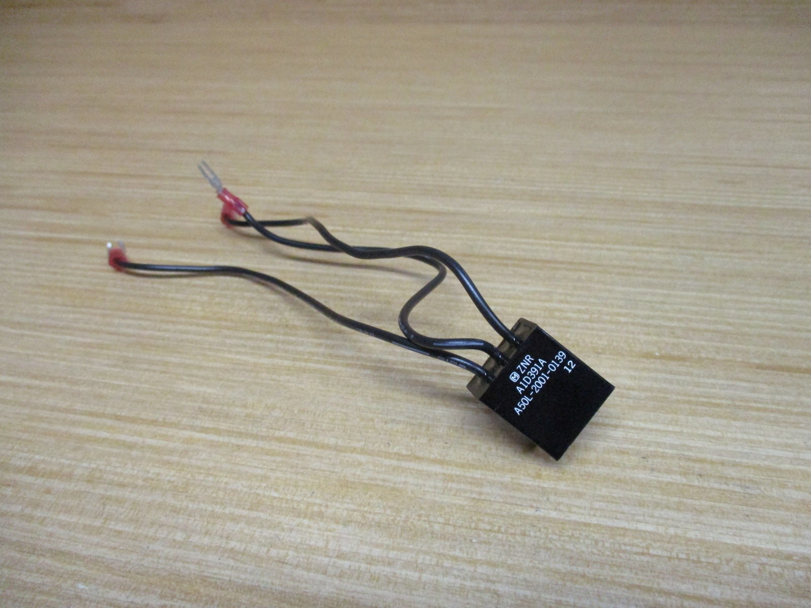 ZNR A1D391A Surge Protector A50L-2001-0139 Mounted