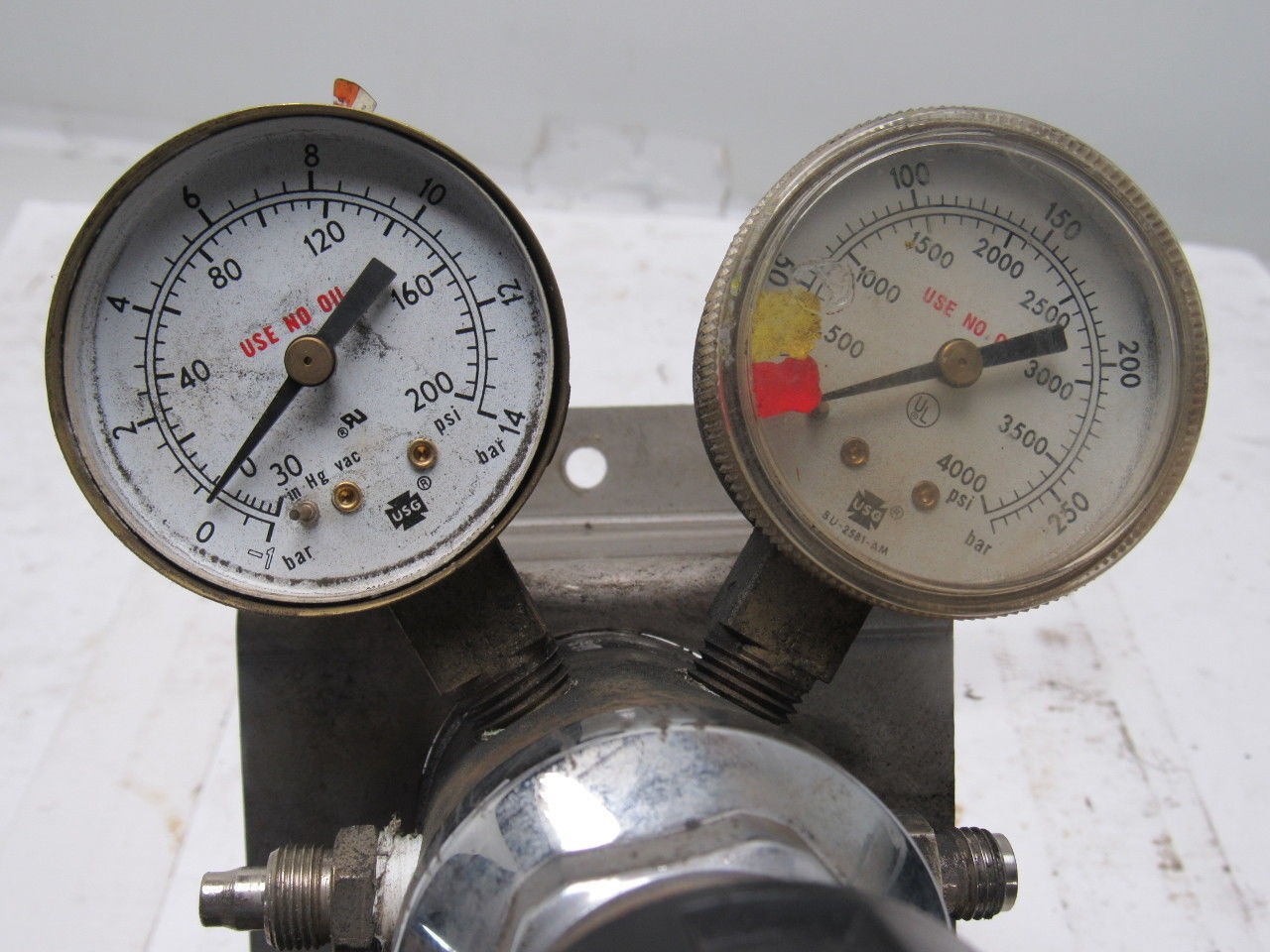 Concoa 6012324-01-580 Dual-stage Regulator Compressed Gas Regulator