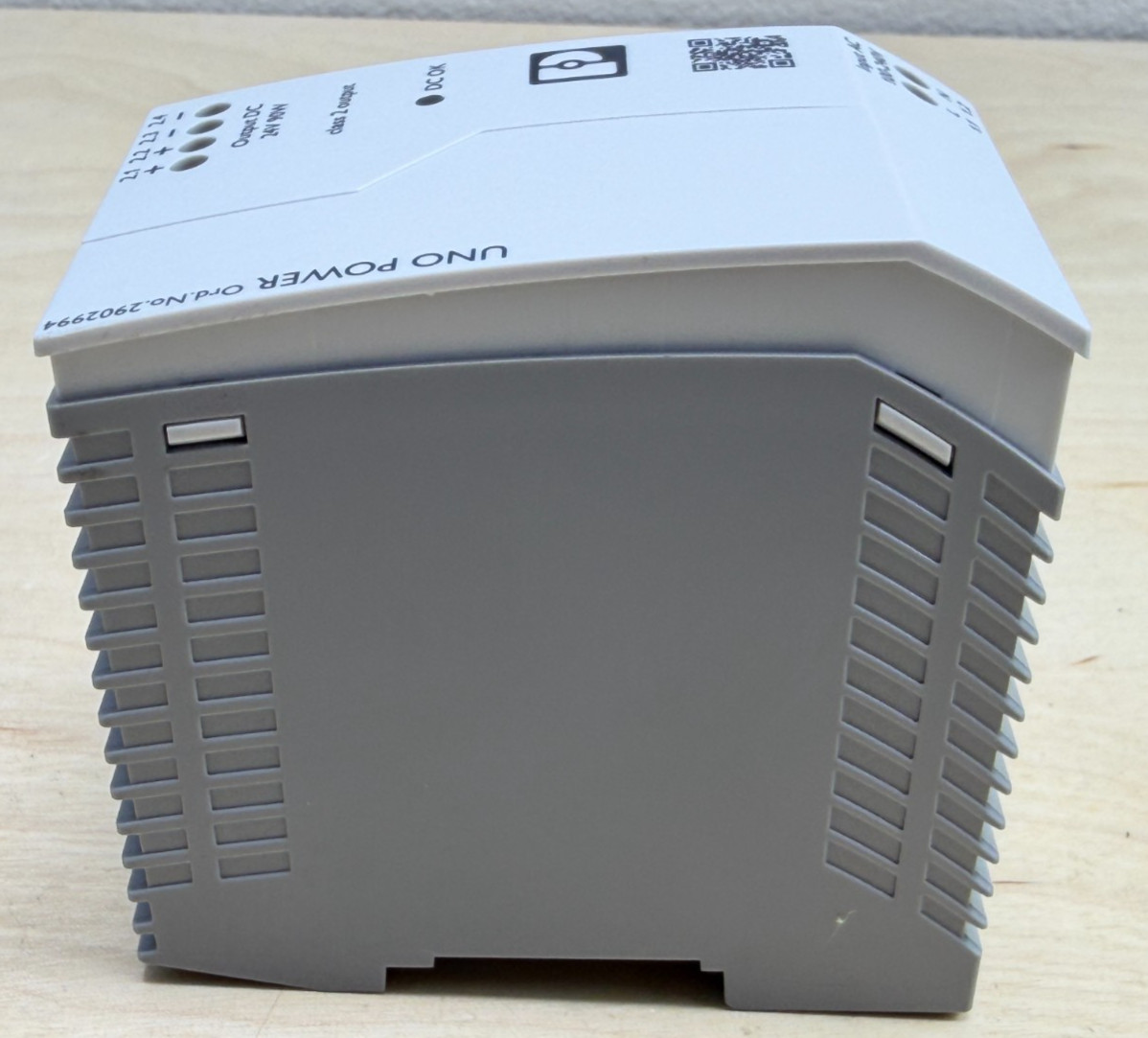 Phoenix UNO-PS/1AC/24DC/90W/C2LPS DC Power Supply, 24 VDC, 2902994