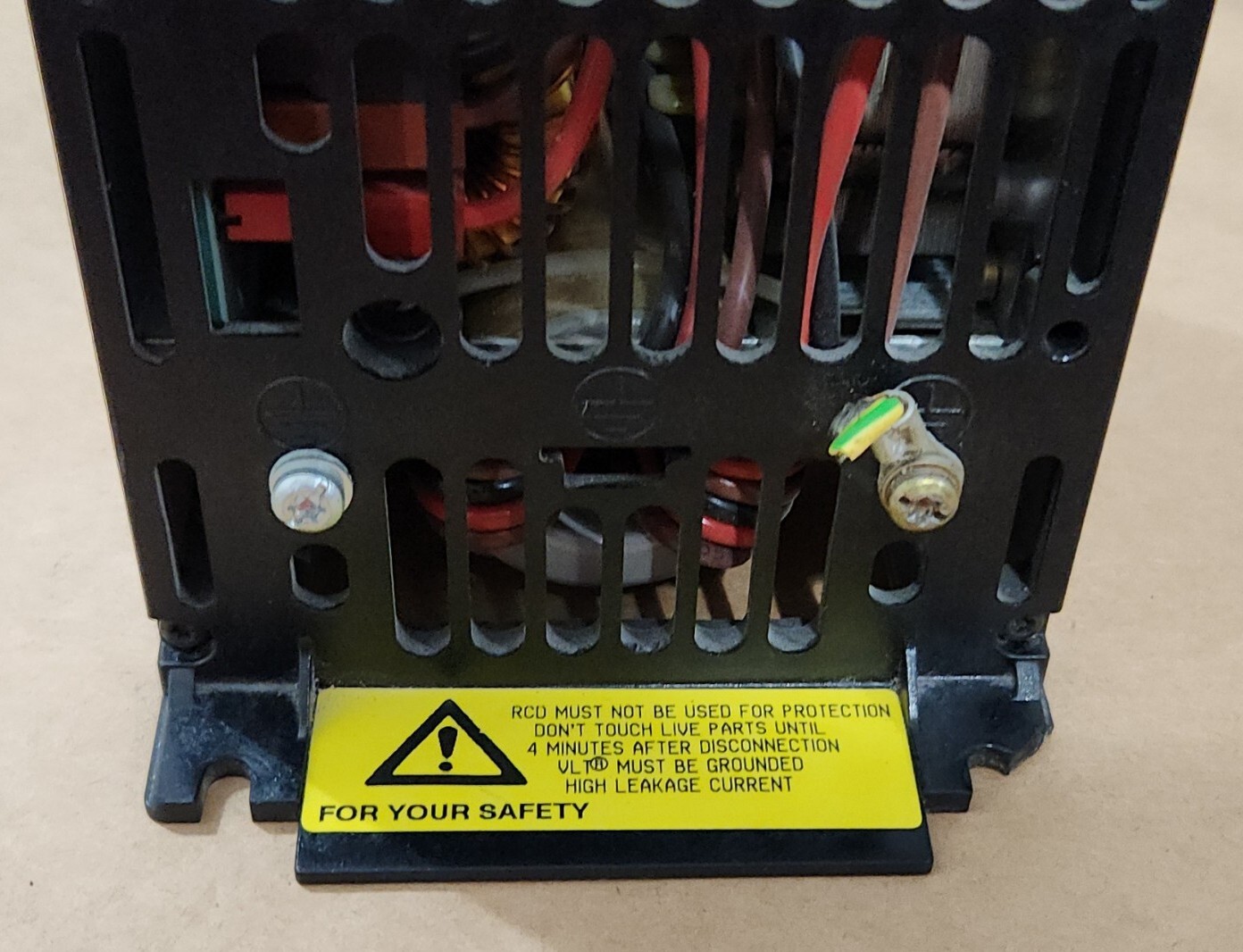 *PREOWNED* Danfoss 195H6523 EMC Motor Filter 220-240V 50/60Hz 8A 3×3.1A Warranty