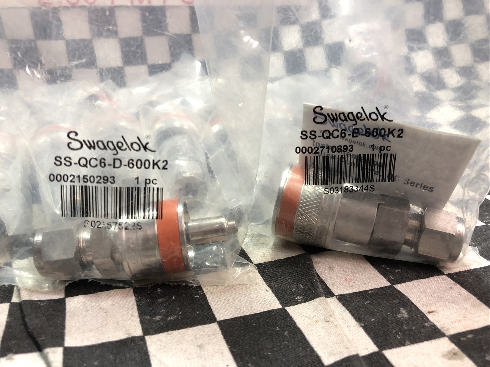 SWAGELOK Quick Connect 3/8″, SS-QC6-D-600K2 & SS-QC6-B-600K2, LOT OF 10 SETS