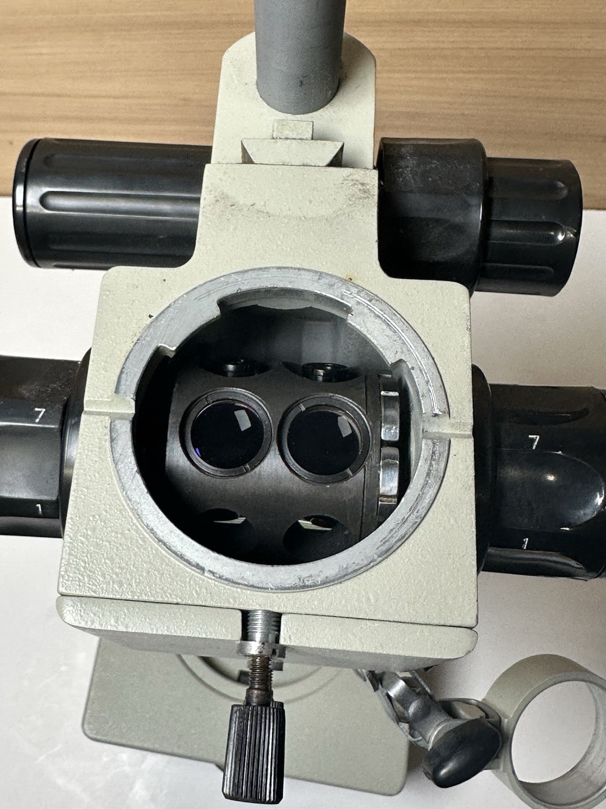 LOMO MBC-10 Microscope (UNTESTED PLEASE SEE PICTURES)