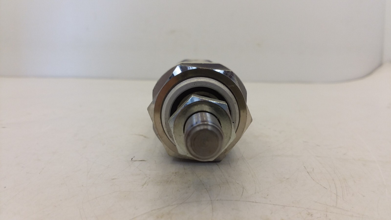 SMC CDM2B32-25Z PNEUMATIC CYLINDER 32MM 1/8″ 1MPA 25MM DOUBLE ACTING NNB