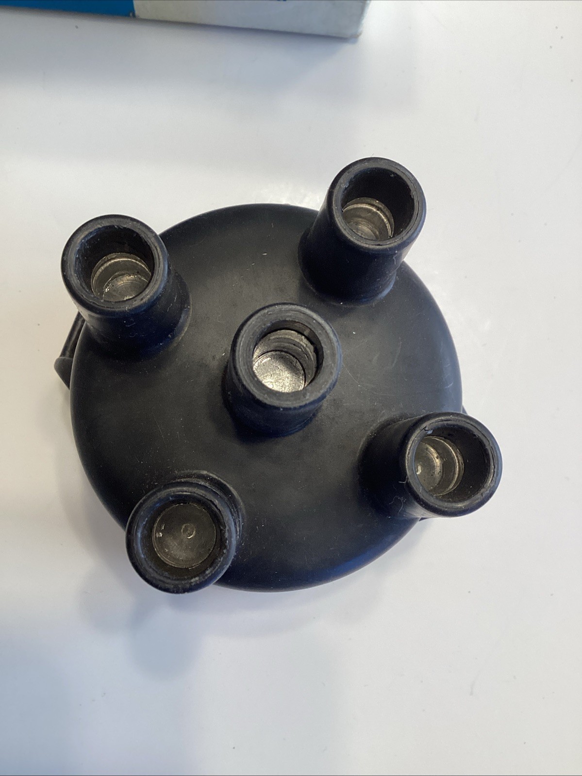 NEW NAPA Echlin EP305 Distributor Cap