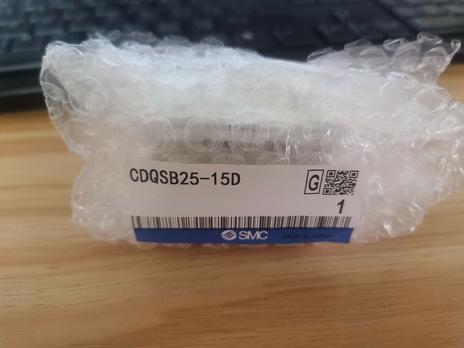 1PC New SMC CDQSB25-15D Cylinder Expedited Shipping CDQSB2515D