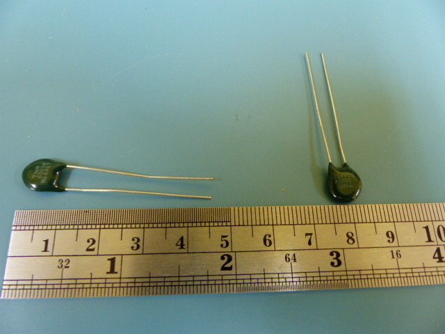 MARCON TNR9G201K Qty of 100 per Lot MOV MARCON 94 metal oxide resistor gen