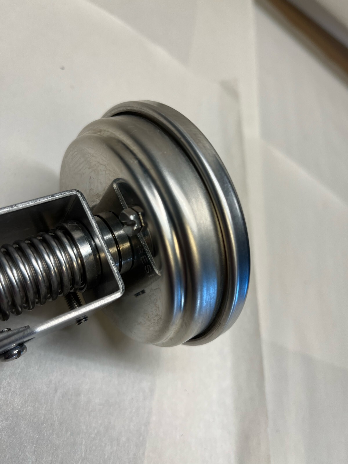 WIKA Temperature Gauge 240 Degrees by 2s Farenheit (EV2)