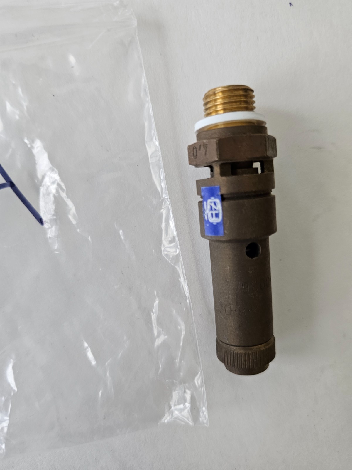 INDUSTRIAL MRO VALVE AZ 4,0 BAR R2084 SV 10 882 8 D/G 0,65TUV