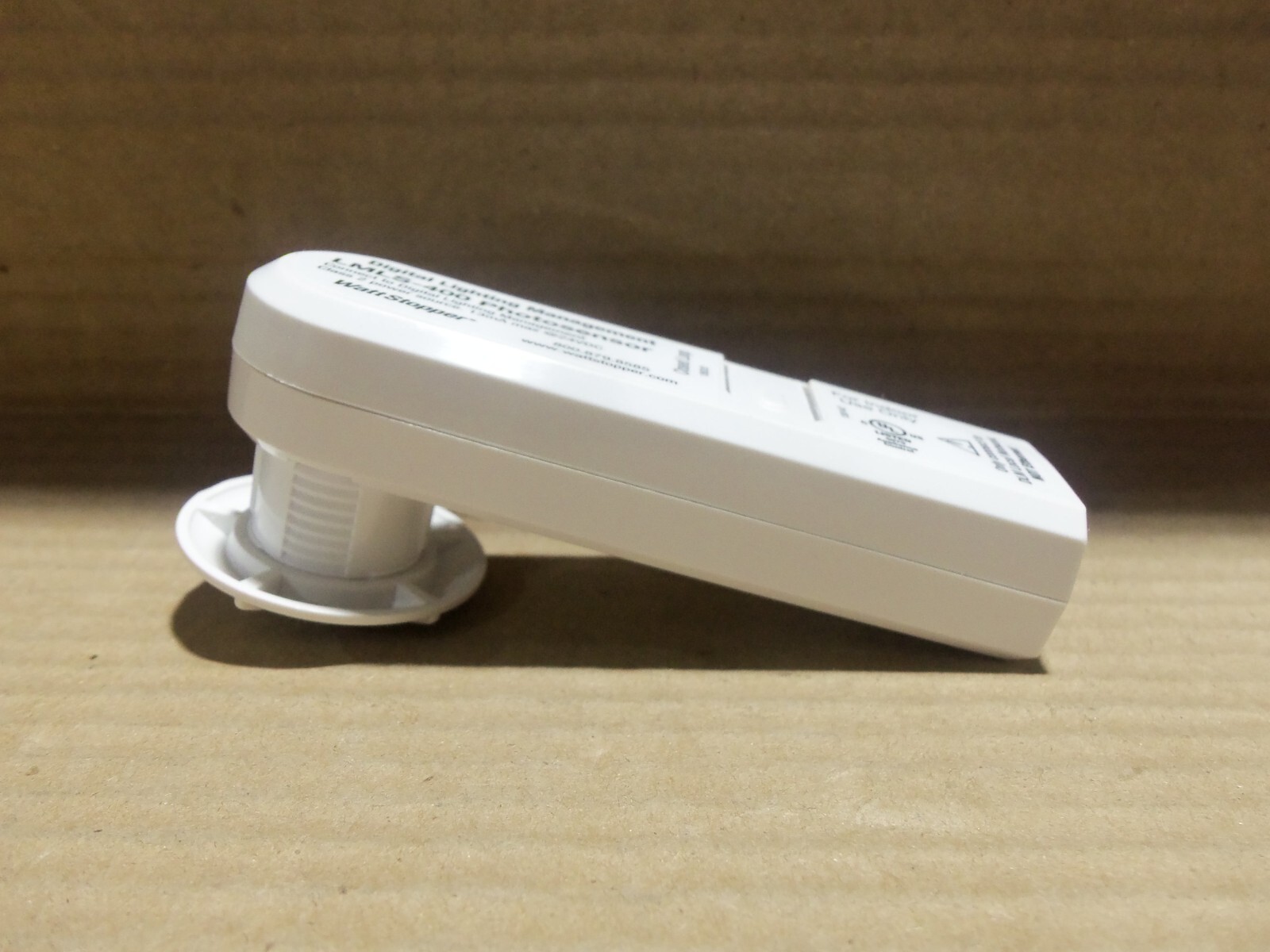 New Wattstopper LMLS-400 Closed Loop Photosensor Single Zone Switching/Dimming