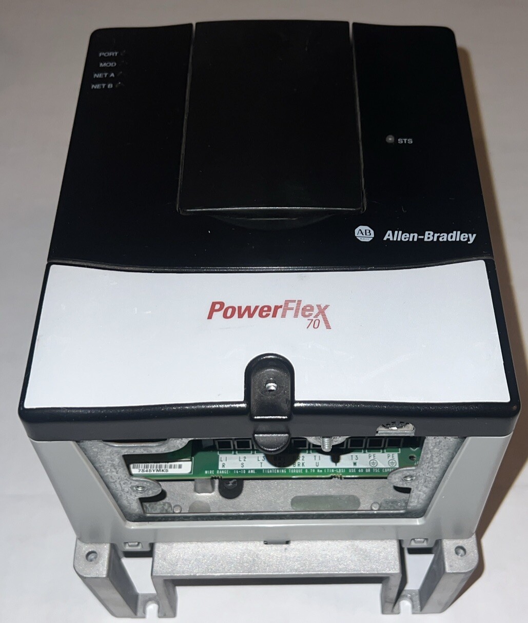ALLEN-BRADLEY POWERFLEX 70 20AD3P4A0AYNANNN AC DRIVE 1.5KW / 2HP SER A