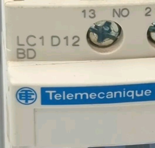 USED TELEMECANIQUE LC1D12 W/TELEMECANIQUE GV2ME14/6-10A DELTA STARTER