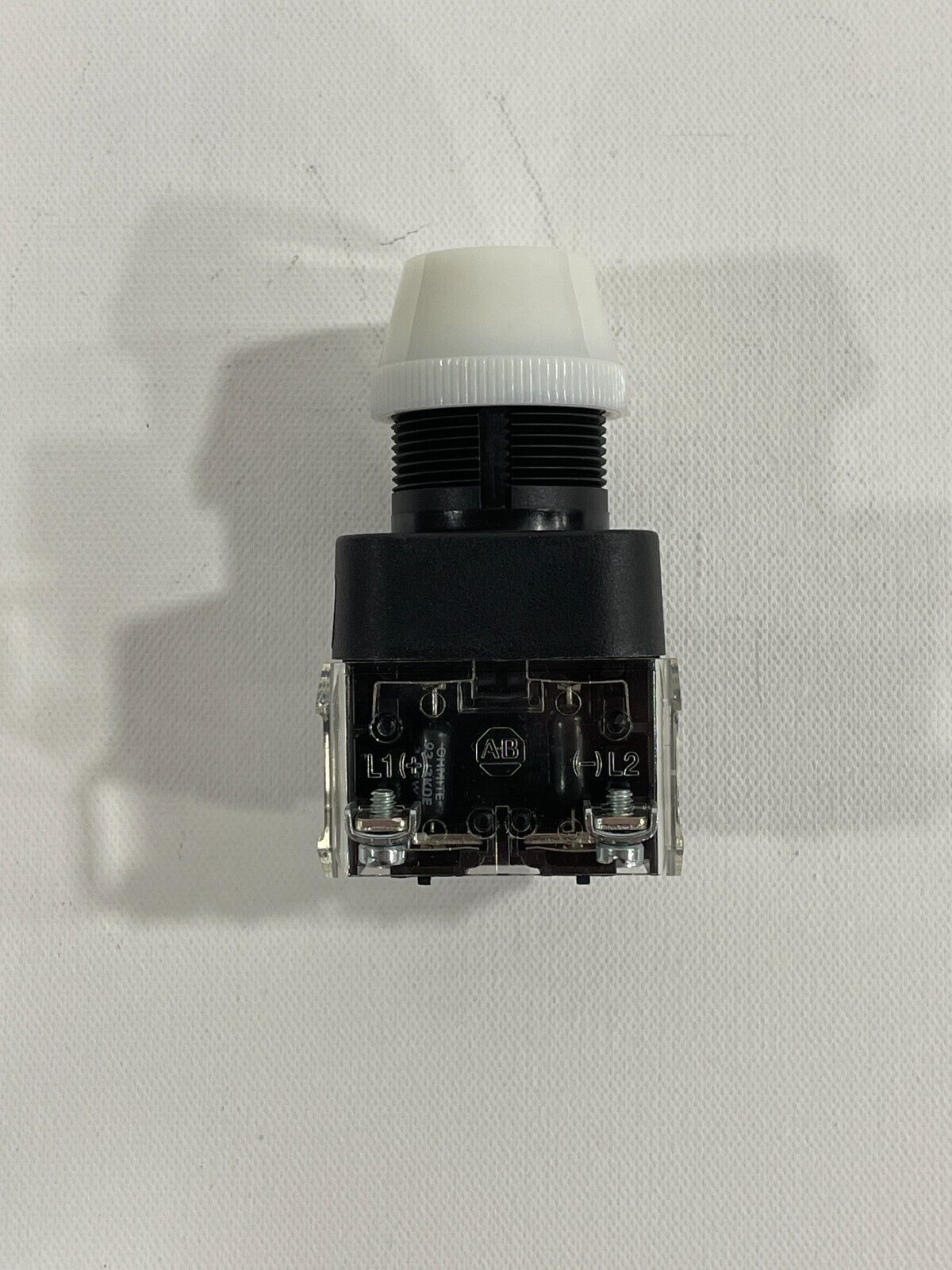 New-Allen Bradley 800H-QR20W 30mm Pilot Light White Lens 240V AC/DC