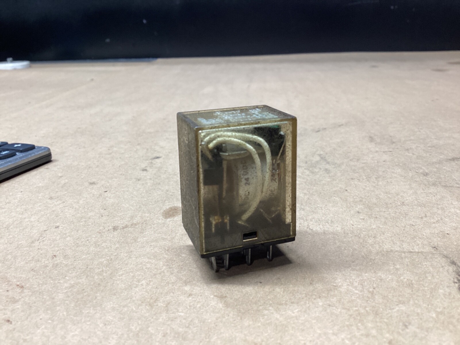 Lot of 4 Omron MY4N 24VDC Relay #109L79