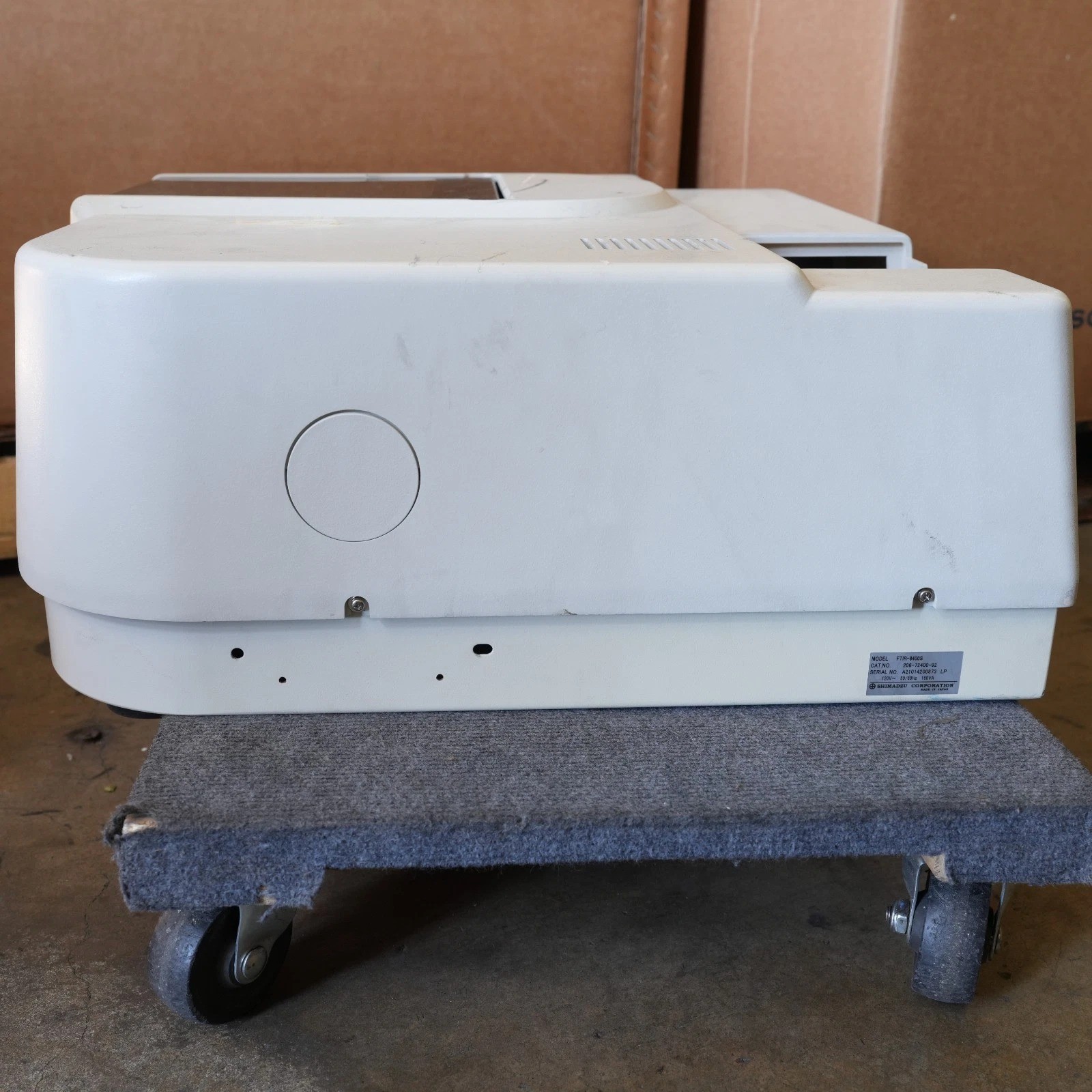 Shimadzu FTIR-8400S Fourier Transform Infrared Spectrophotometer T12-WH