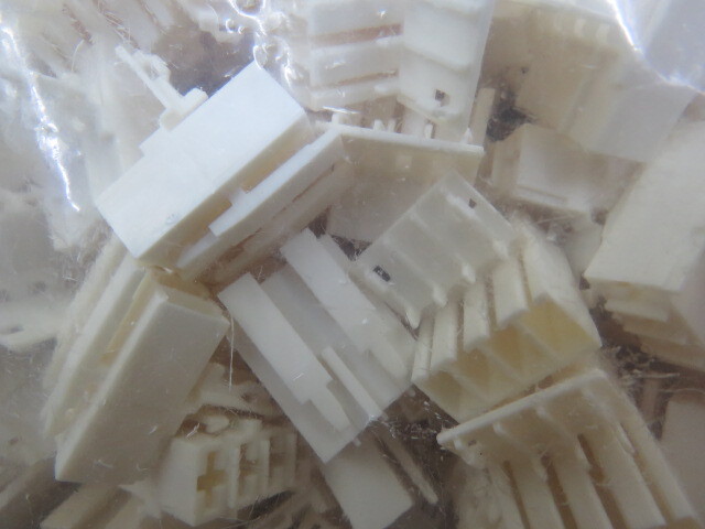 Molex 945504104 Qty of 55 per Lot 5.00mm Pitch Rast 5 PA Polyamide (Nylon) 6/