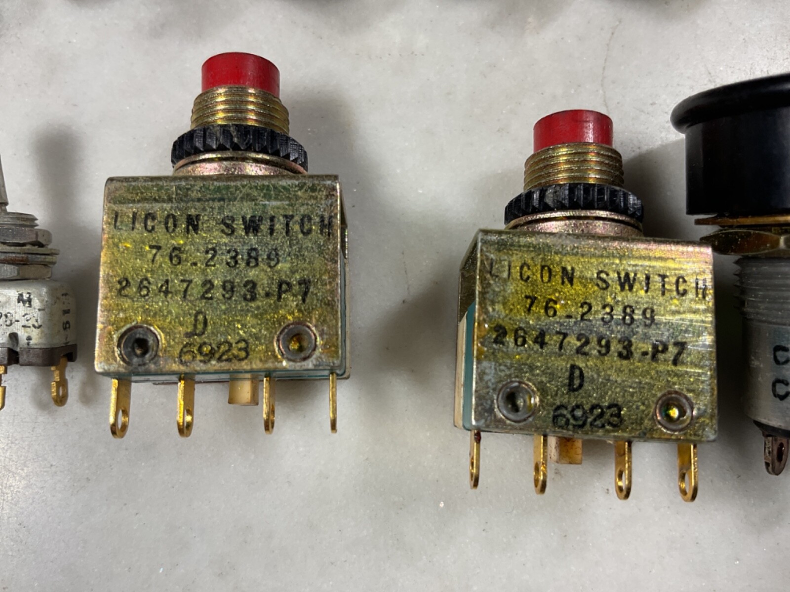 12 Toggle Switches and Push Buttons