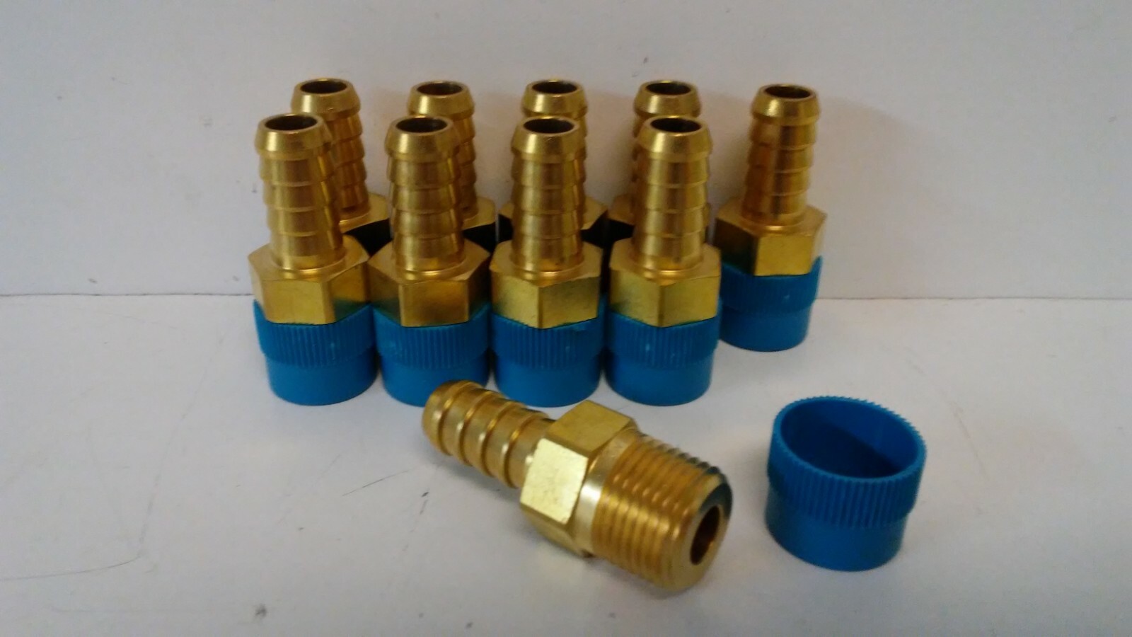 LOT OF (10) NEW! SWAGELOK 1/2″ NPT X 1/4″ TUBE BRASS HOSE CONNECTORS B-4-HC-1-8