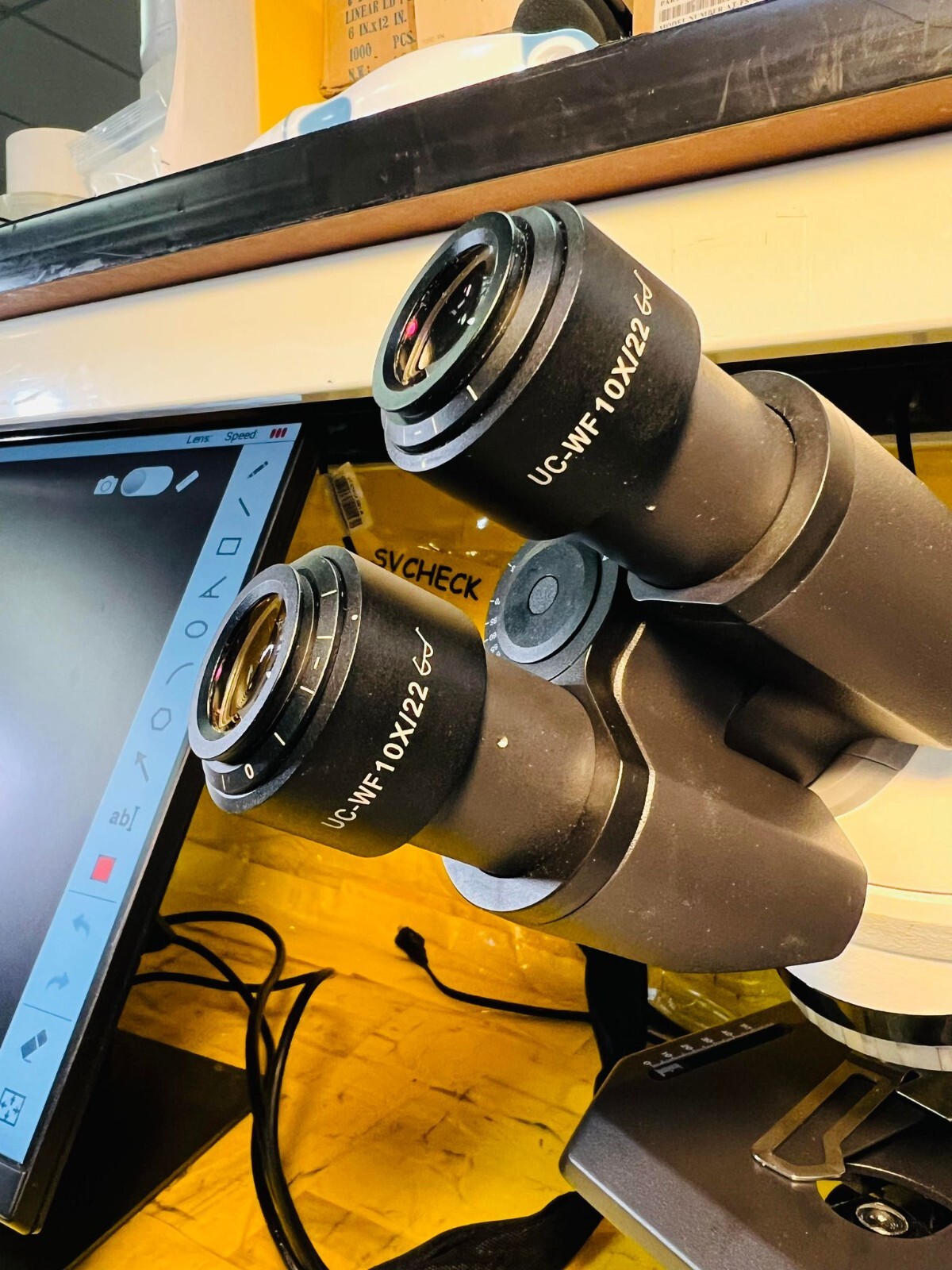 Motic Panthera L Microscope w Dell Touch Screen Monitor/Software