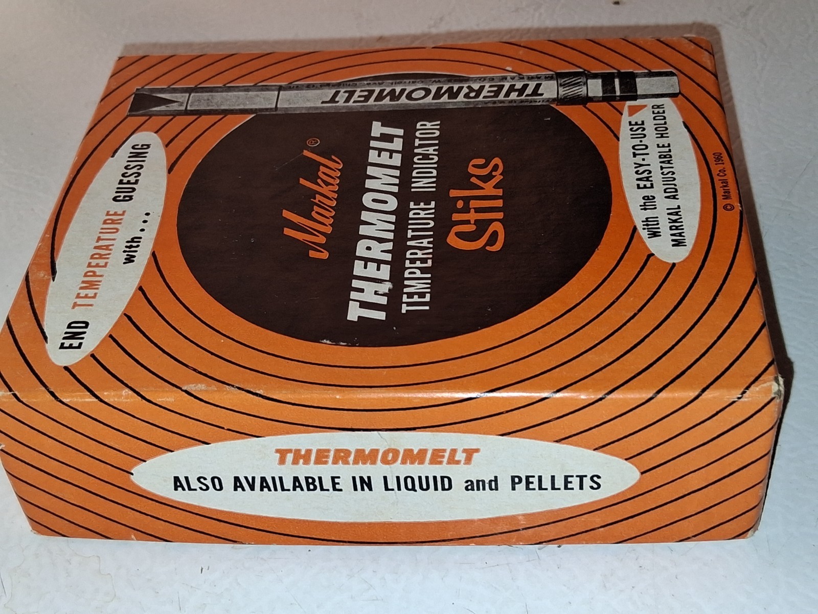 MARKAL THERMOMELT TEMPERATURE INDICATOR STICKS WITH EASY-TO-USE ADUSTABLE HOLDER