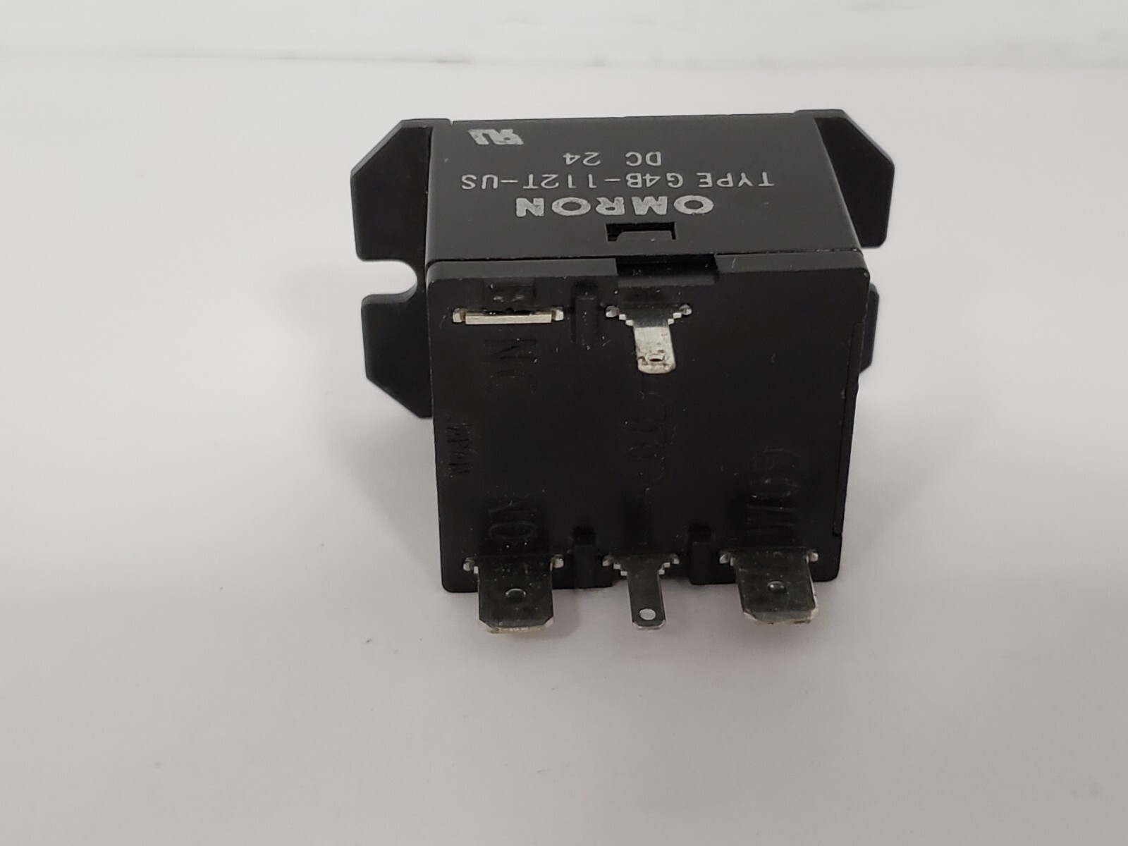 OMRON G4B-112T-US-DC24 RELAY SPST-NO 4 PIN