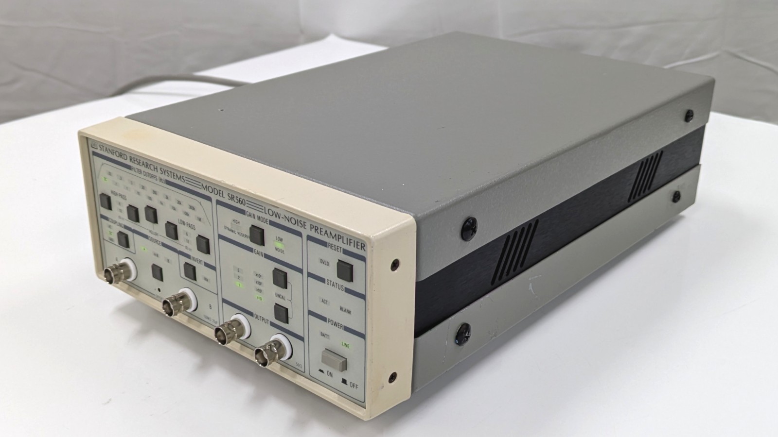 SR560 [Operation Tested] Low Noise Voltage Preamplifier SRS S/N:69925