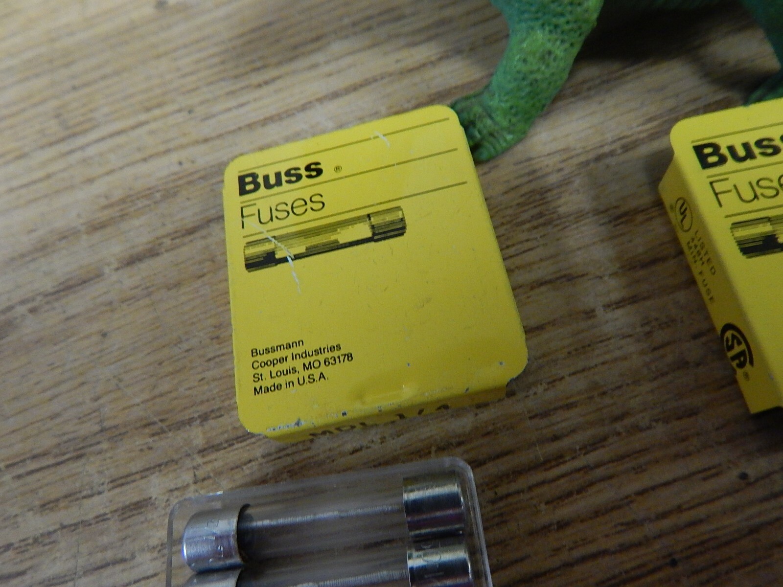 NEW Buss MDL 1/4 Fuses, Lot of 7 *FREE SHIPPING*