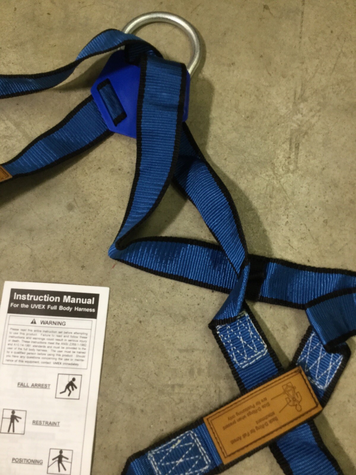 Uvex T601DM Full Body Harness, Medium, Tongue Buckle Leg Straps, Blue