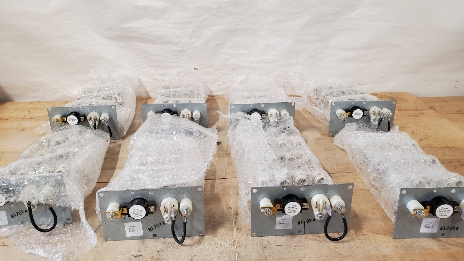 LOT OF 8 New Williams Comfort Products P603031 Heater Elements 1.5KW 277V