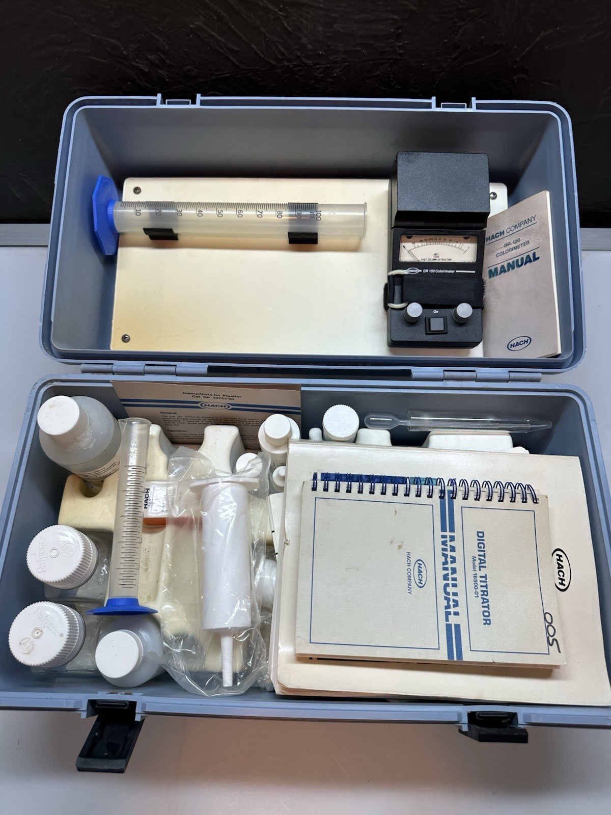 Hach 41100-48 Colorimeter DR 100 With Pipets And Water Analysis Handbook