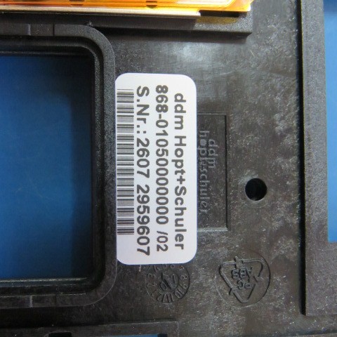 DDM HOPT+SCHULER 868-01050000000/02 Qty of 1 per Lot SMART CARD CONNECTOR